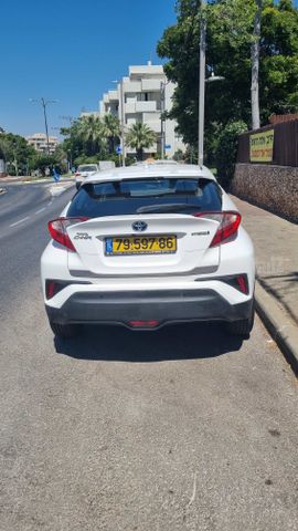 טויוטה C-HR
