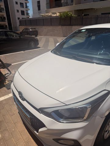 יונדאי i20