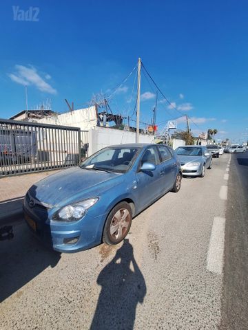 יונדאי i30