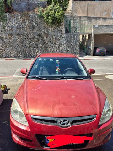 יונדאי i30