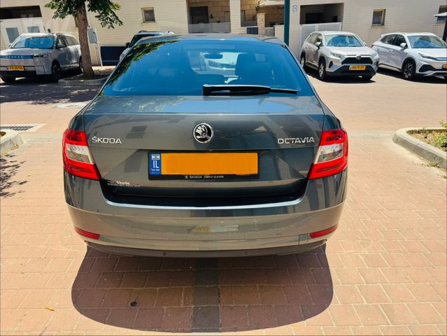 סקודה אוקטביה