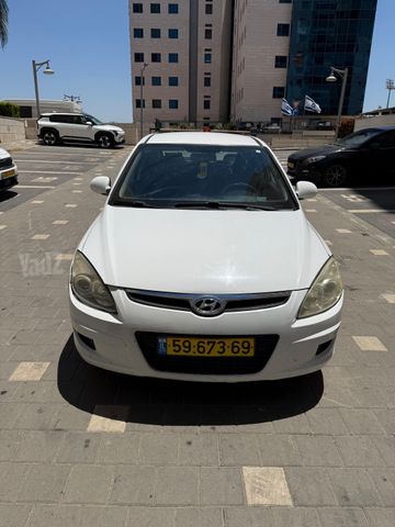 יונדאי i30