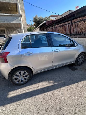טויוטה יאריס