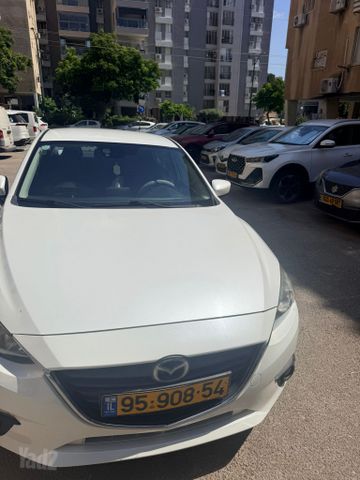 מאזדה 3