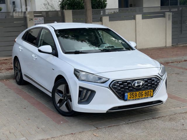 יונדאי איוניק