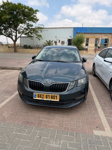 סקודה אוקטביה