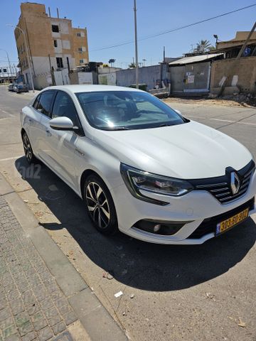 רנו מגאן
