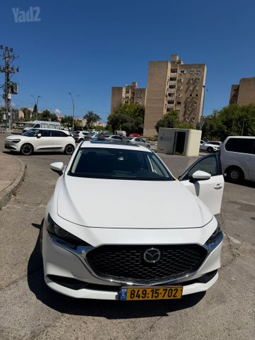 מאזדה 3