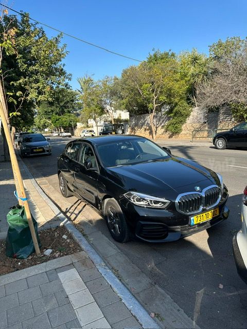 מודעת רכב ב מ וו סדרה 1