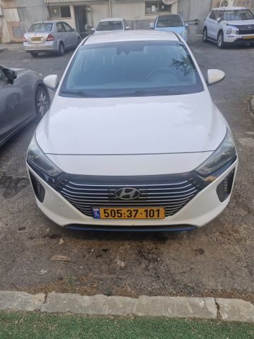 יונדאי איוניק
