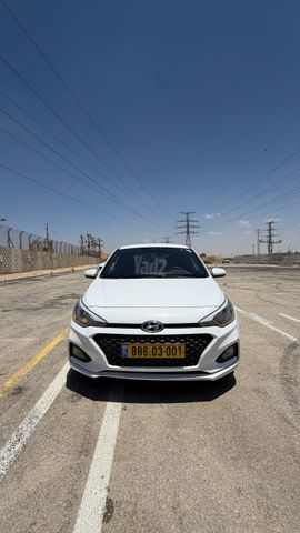 יונדאי i20
