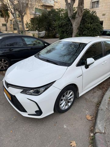 טויוטה קורולה