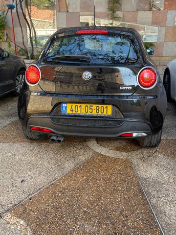 אלפא רומיאו מיטו