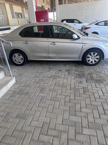 פיג'ו 301