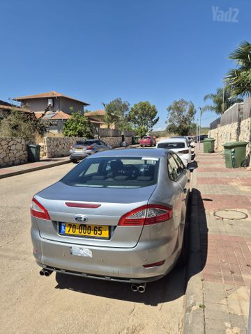 פורד מונדאו