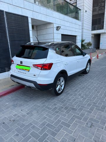 סיאט ארונה