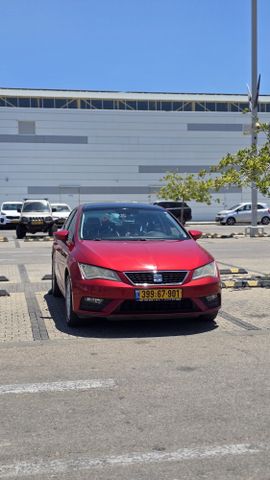 מודעת רכב סיאט לאון