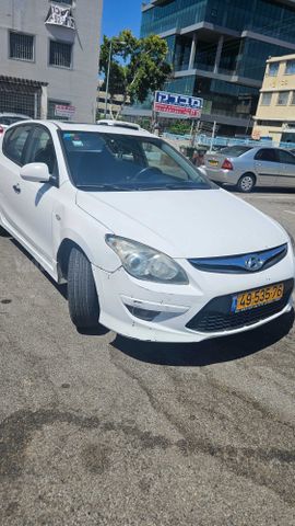 יונדאי i30