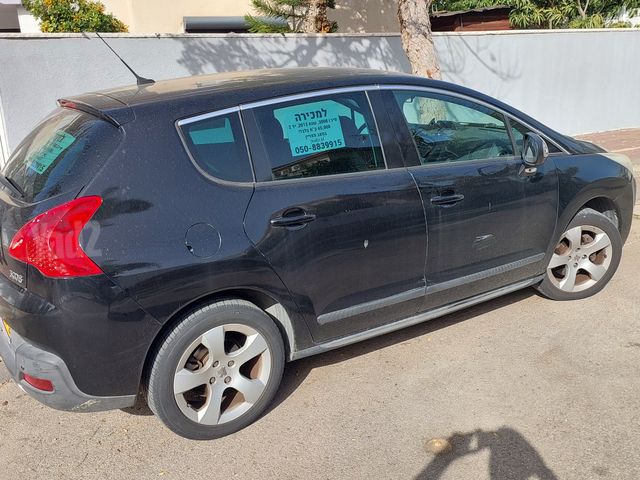 פיג'ו 3008