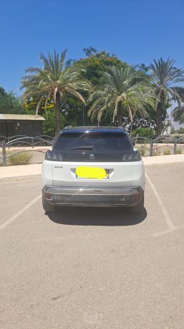 פיג'ו 3008