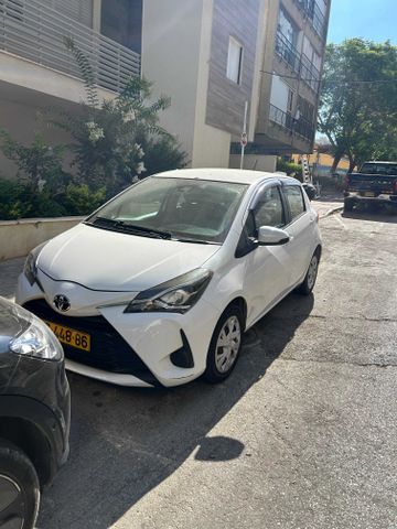 מודעת רכב טויוטה יאריס