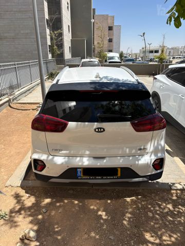 קיה נירו