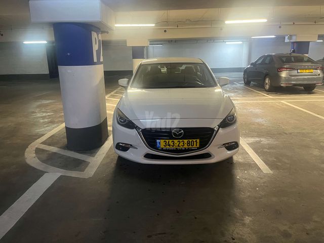 מודעת רכב מאזדה 3