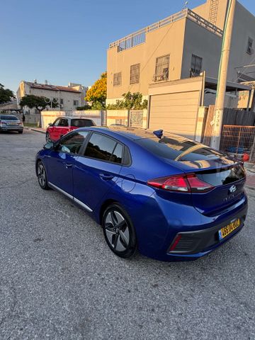 יונדאי איוניק