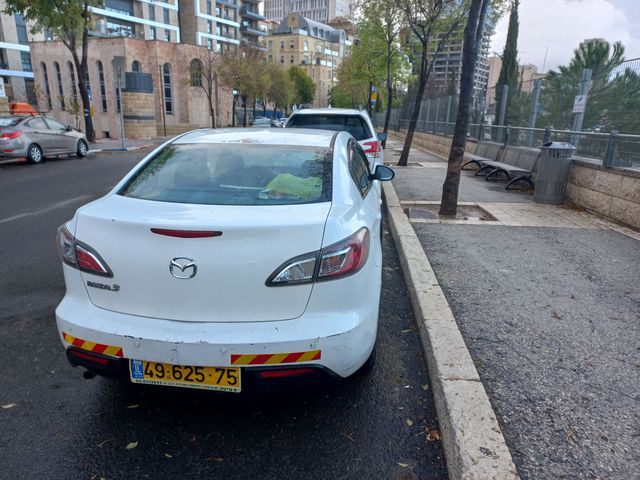 מאזדה 3