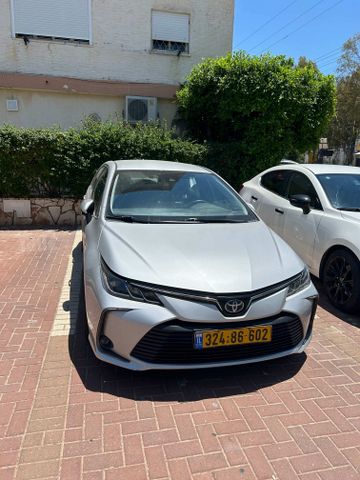 מודעת רכב טויוטה קורולה
