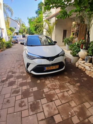 טויוטה C-HR