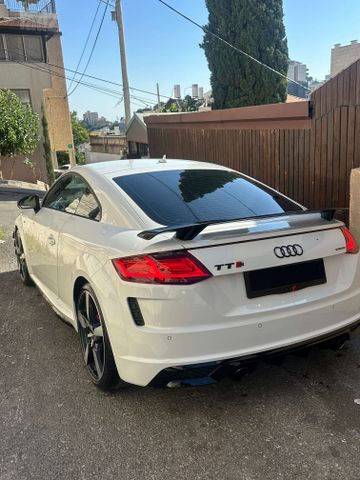 אאודי TT