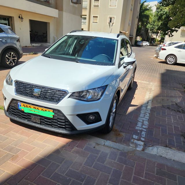 סיאט ארונה