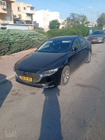 מאזדה 3