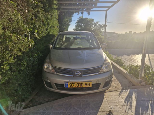 ניסאן טידה
