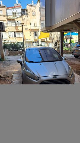 מודעת רכב פורד פיאסטה