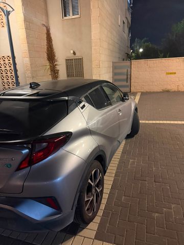 טויוטה C-HR