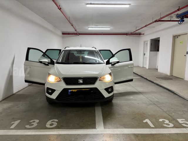 סיאט ארונה