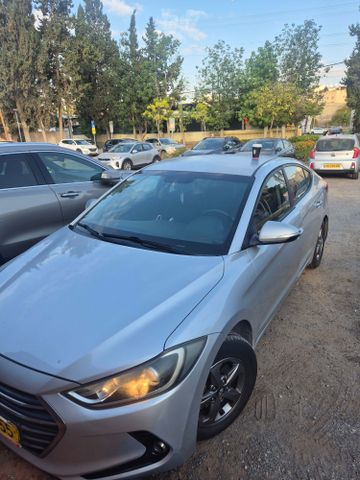 יונדאי אלנטרה