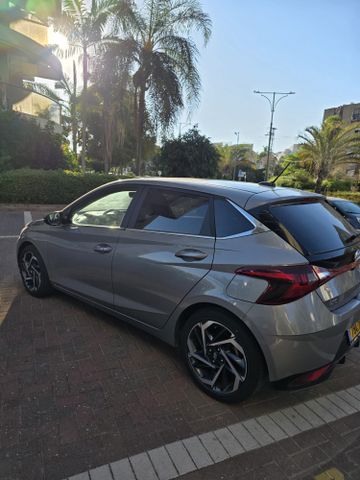 מודעת רכב יונדאי i20