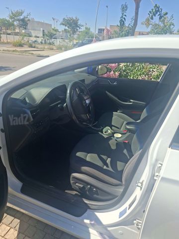 יונדאי איוניק