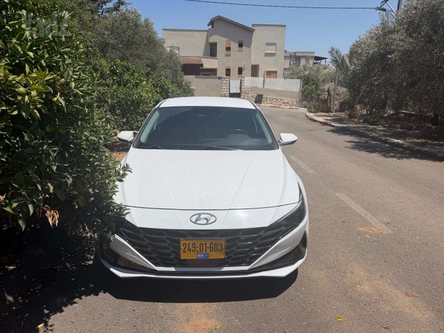 יונדאי אלנטרה