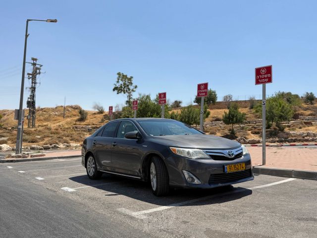 טויוטה קאמרי