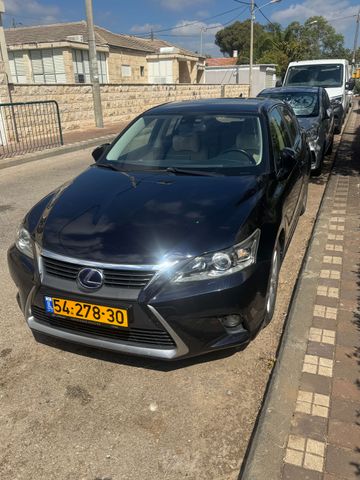 לקסוס CT