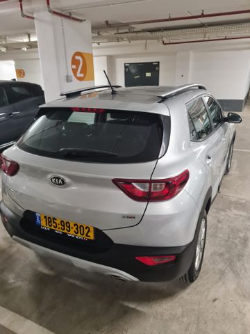 קיה סטוניק