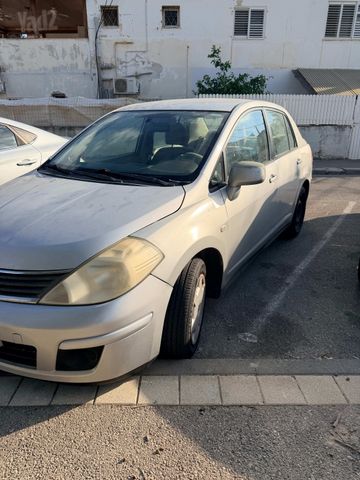 ניסאן טידה