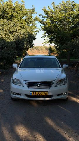 לקסוס LS