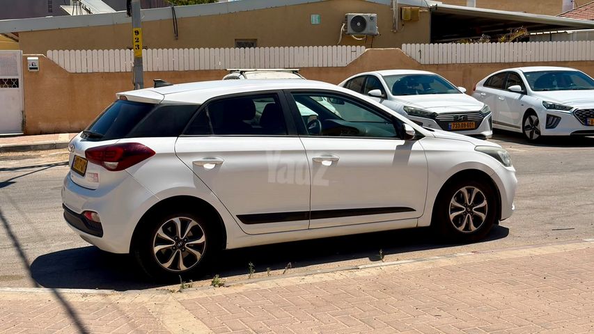 יונדאי i20