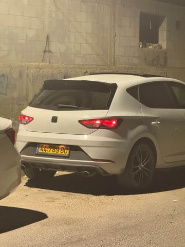 סיאט לאון
