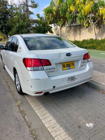 מודעת רכב סובארו B4/לגאסי